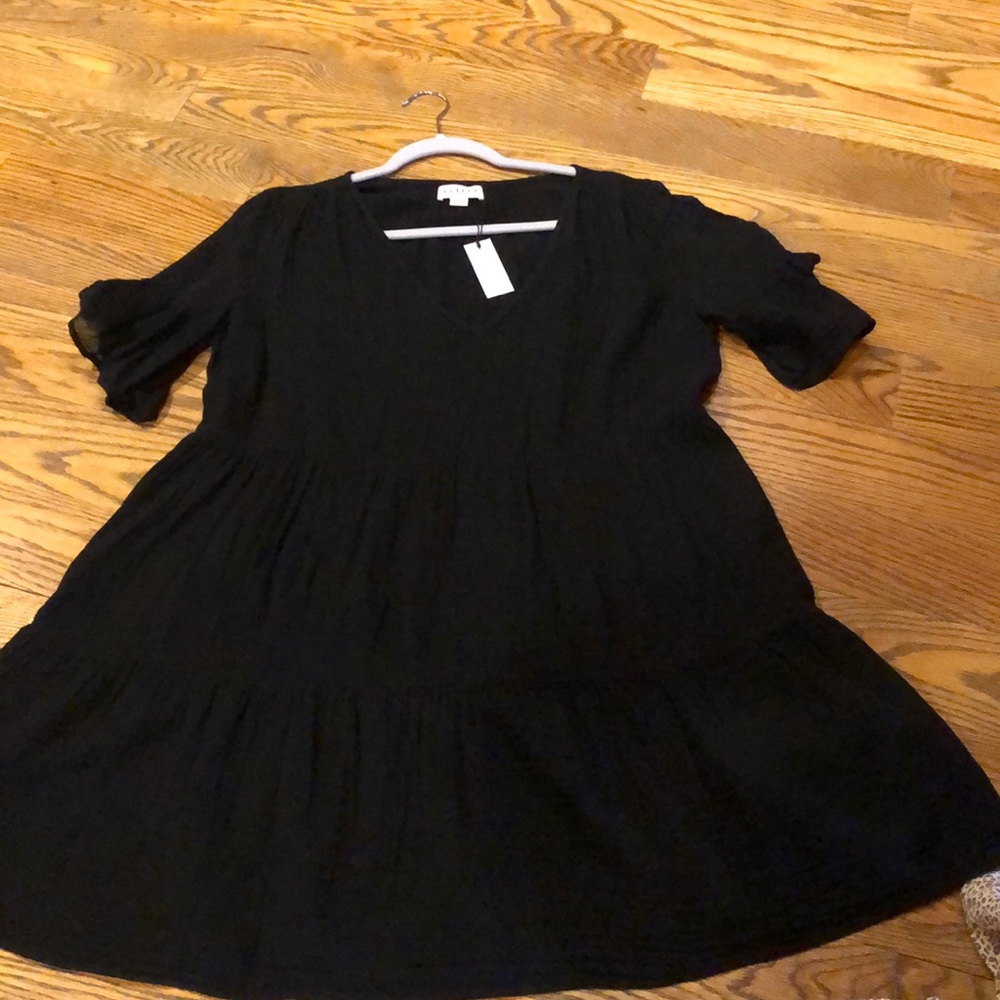 Black v neck beach cover up
